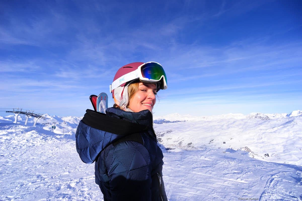 Lucile Woodward sur les pistes de ski